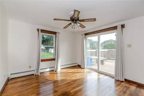 Living - 92 Hawksley Ave, Warwick, RI 02889 photo 2 of 4