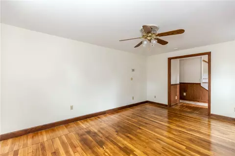 Living - 92 Hawksley Ave, Warwick, RI 02889 photo 3 of 4