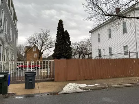 246 Dudley St, Providence, RI 02907