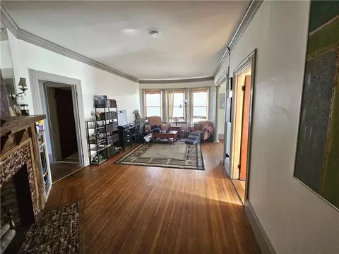 29 Laura St #2, Providence, RI 02907