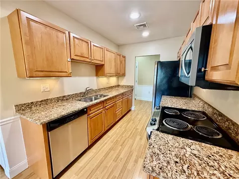 Kitchen - 70 Turner St #E-4, Warwick, RI 02886 photo 2 of 3