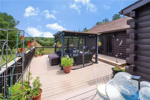 Exterior - 84 Dark Lantern Hill Rd, Killingly, CT 06239 photo 6 of 8