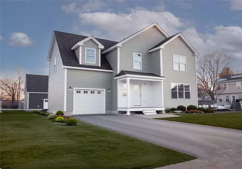 Exterior - 5 Recess Ln, Warwick, RI 02889 photo 2 of 2
