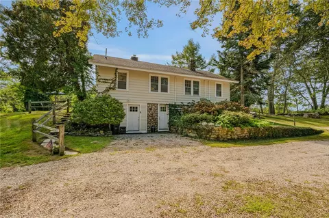 Exterior - 346 Post Rd, Westerly, RI 02891 photo 8 of 9