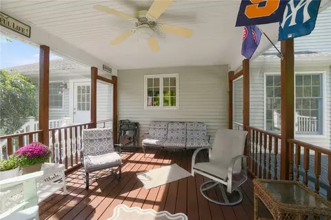 Exterior - 10 Jay Ct, Cranston, RI 02921 photo 6 of 10