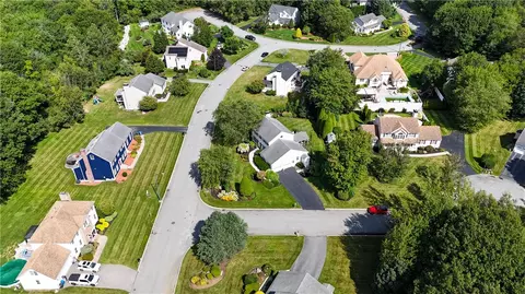 View/Area - 10 Jay Ct, Cranston, RI 02921 photo 2 of 3