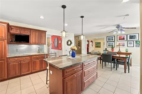 Kitchen - 10 Jay Ct, Cranston, RI 02921 photo 2 of 3