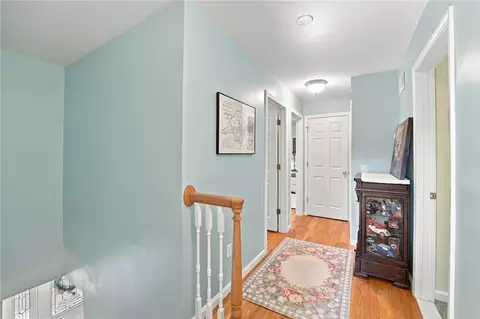 Entry Way - 10 Jay Ct, Cranston, RI 02921 photo 2 of 2
