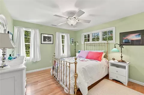 Bedroom - 10 Jay Ct, Cranston, RI 02921 photo 4 of 4