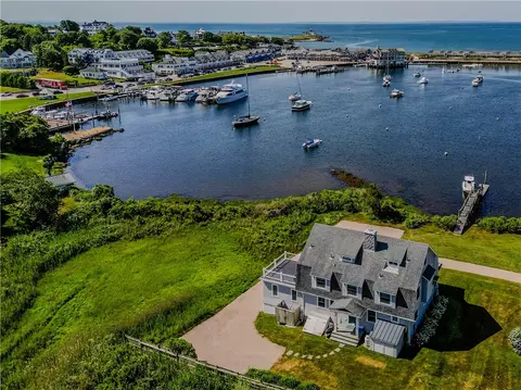 16 Waters Edge Rd, Westerly, RI 02891
