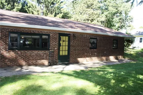 581 Saugatucket Rd, South Kingstown, RI 02879