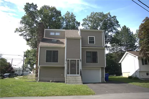 8 Bicentennial Way, North Providence, RI 02911