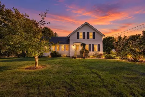 327 Church St, Wood River Junction, RI 02894