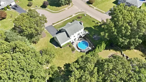 View/Area - 2 Nutmeg Cir, Coventry, RI 02816 photo 4 of 5