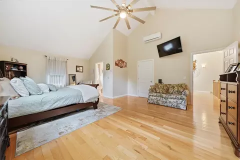 Bedroom - 653 Ten Rod Rd, Exeter, RI 02822 photo 2 of 6
