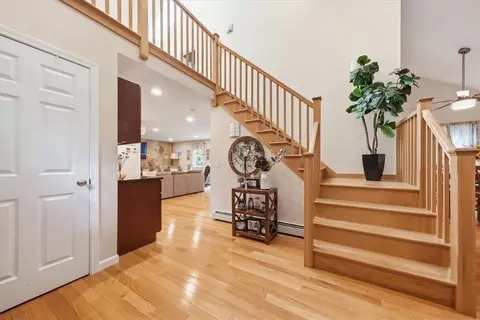 Entry Way - 653 Ten Rod Rd, Exeter, RI 02822 photo 6 of 10