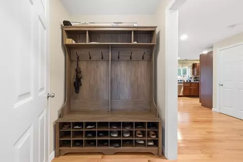 Entry Way - 653 Ten Rod Rd, Exeter, RI 02822 photo 2 of 10