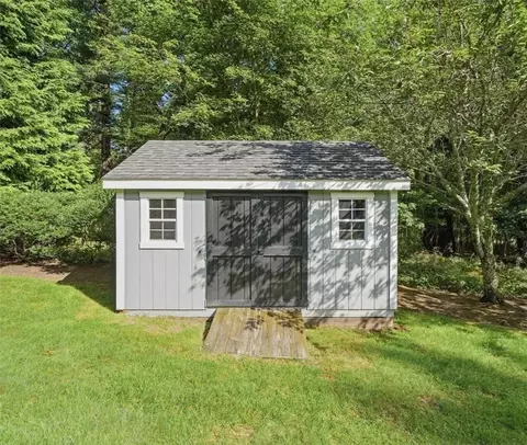 Exterior - 653 Ten Rod Rd, Exeter, RI 02822 photo 10 of 14