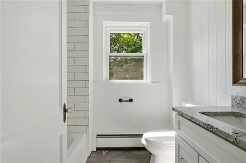 Bath - 41 Custer St, Warwick, RI 02889 photo 1 of 1
