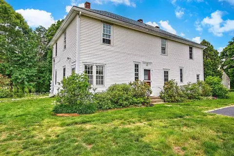 32 Paddy Hill Rd, South Kingstown, RI 02879