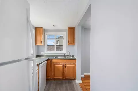 Kitchen - 15 Forrest St, Warwick, RI 02889 photo 4 of 4