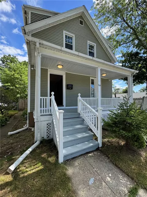 164 Norwood Ave, Cranston, RI 02905