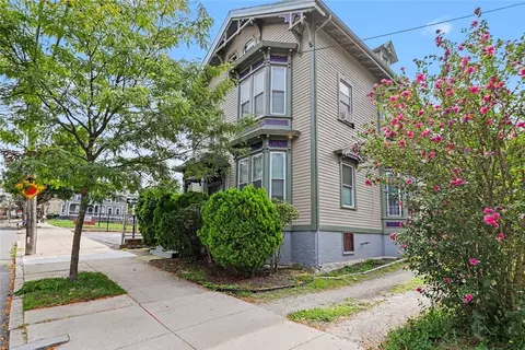 75 Doyle Ave, Providence, RI 02906