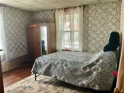 Bedroom - 25 Brier St, Woonsocket, RI 02895 photo 2 of 3