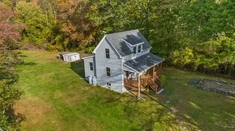 033 Alden Ave, Prudence Island, RI 02872
