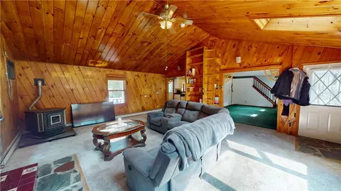 Entry Way - 34 Angell Rd, Glocester, RI 02814 photo 1 of 2