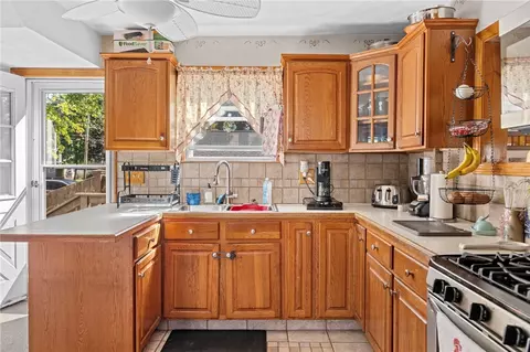 Kitchen - 11 Yale Ave, Warwick, RI 02888 photo 2 of 7