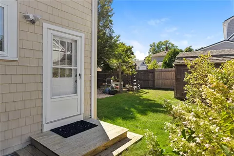 Exterior - 11 Yale Ave, Warwick, RI 02888 photo 10 of 12