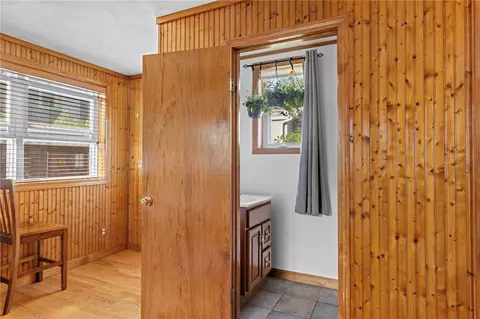 Entry Way - 11 Yale Ave, Warwick, RI 02888 photo 5 of 8
