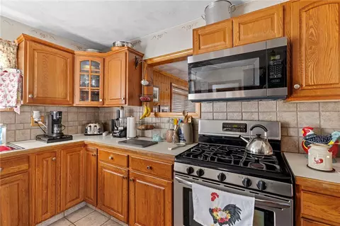 Kitchen - 11 Yale Ave, Warwick, RI 02888 photo 7 of 7