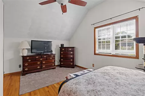 Bedroom - 11 Yale Ave, Warwick, RI 02888 photo 4 of 4