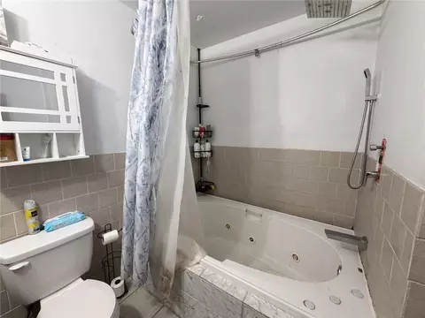 Bath - 499 Willow St, Woonsocket, RI 02895 photo 3 of 3