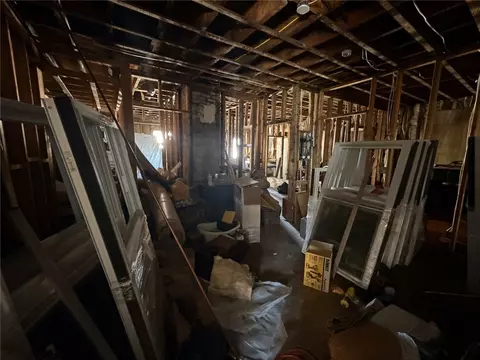 Entry Way - 499 Willow St, Woonsocket, RI 02895 photo 2 of 13