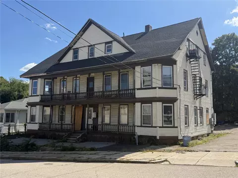 Exterior - 499 Willow St, Woonsocket, RI 02895 photo 4 of 6