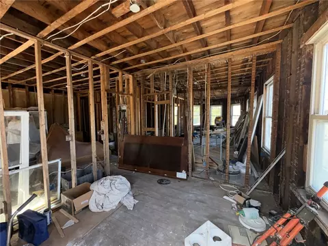 Entry Way - 499 Willow St, Woonsocket, RI 02895 photo 8 of 13