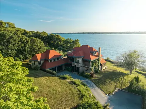 View/Area - 6 June Way, Little Compton, RI 02837 photo 2 of 10