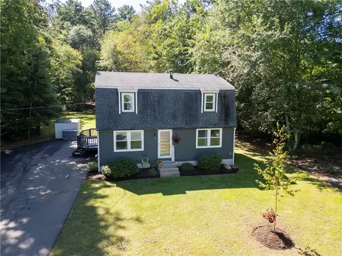 14 Debra Dr, Richmond, RI 02812