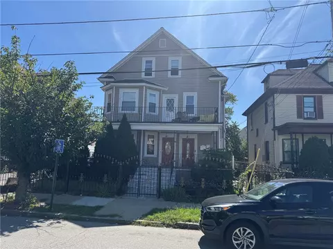 82 Sumter St, Providence, RI 02907