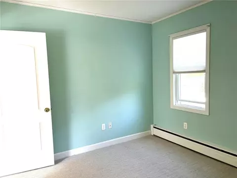 Bedroom - 103 Darrow Dr, Warwick, RI 02886 photo 3 of 5