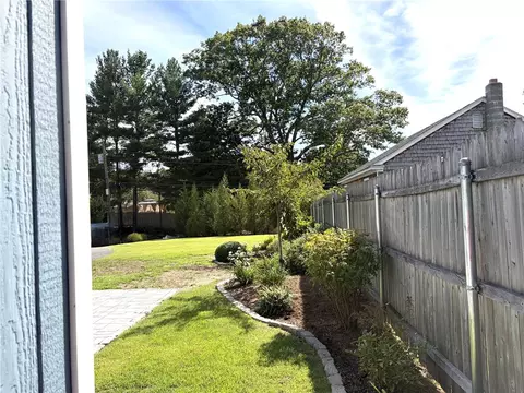 Exterior - 103 Darrow Dr, Warwick, RI 02886 photo 16 of 19