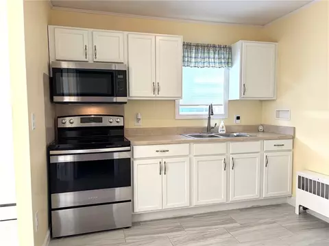 Kitchen - 103 Darrow Dr, Warwick, RI 02886 photo 1 of 2