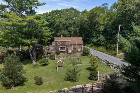45 North Rd, Hopkinton, RI 02833