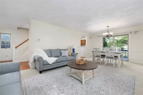 167 Winter St, South Kingstown, RI 02879
