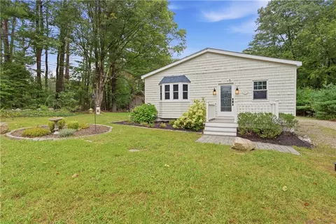 1339 Snake Hill Rd, Scituate, RI 02857
