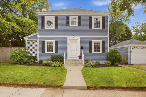 10 Loxley Rd, Providence, RI 02908
