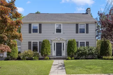 552 East Ave, Pawtucket, RI 02860